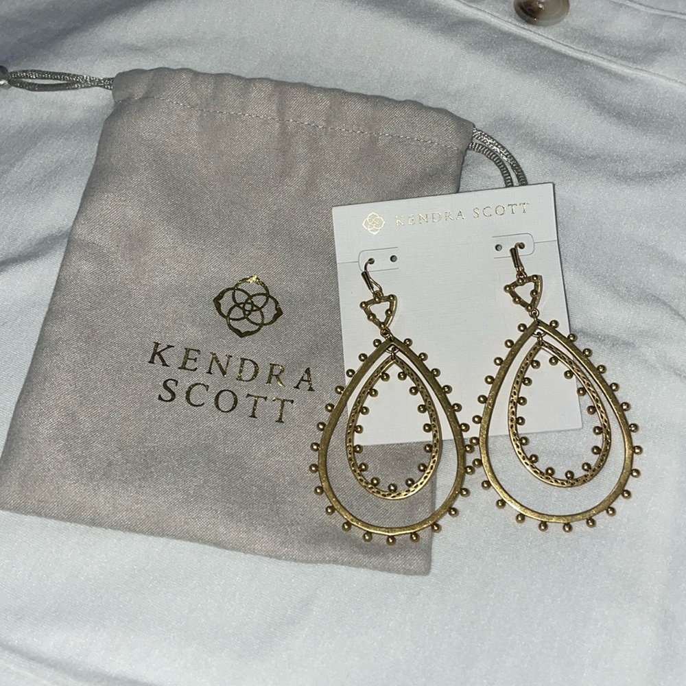Kendra Scott 
Yellow Rose 
Vintage Gold 
Rumor Open Frame Earring New wot